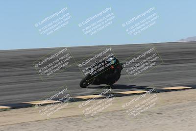 media/Oct-13-2025-Moto Forza (Mon) [[a66d839500]]/3-B Group/Session 2 (Bowl)/